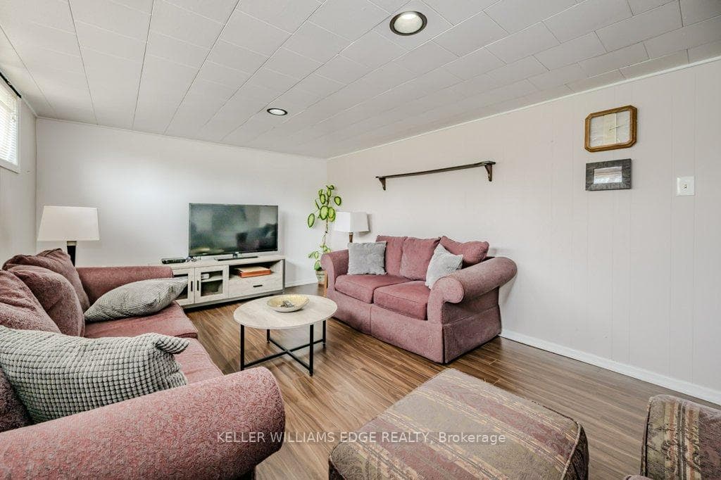 4026 Flemish Drive photo 21