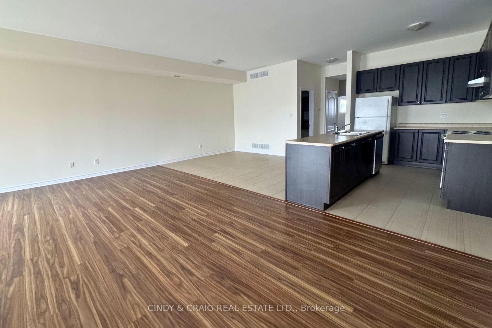 15 Rosswell Drive Unit 11 photo 2