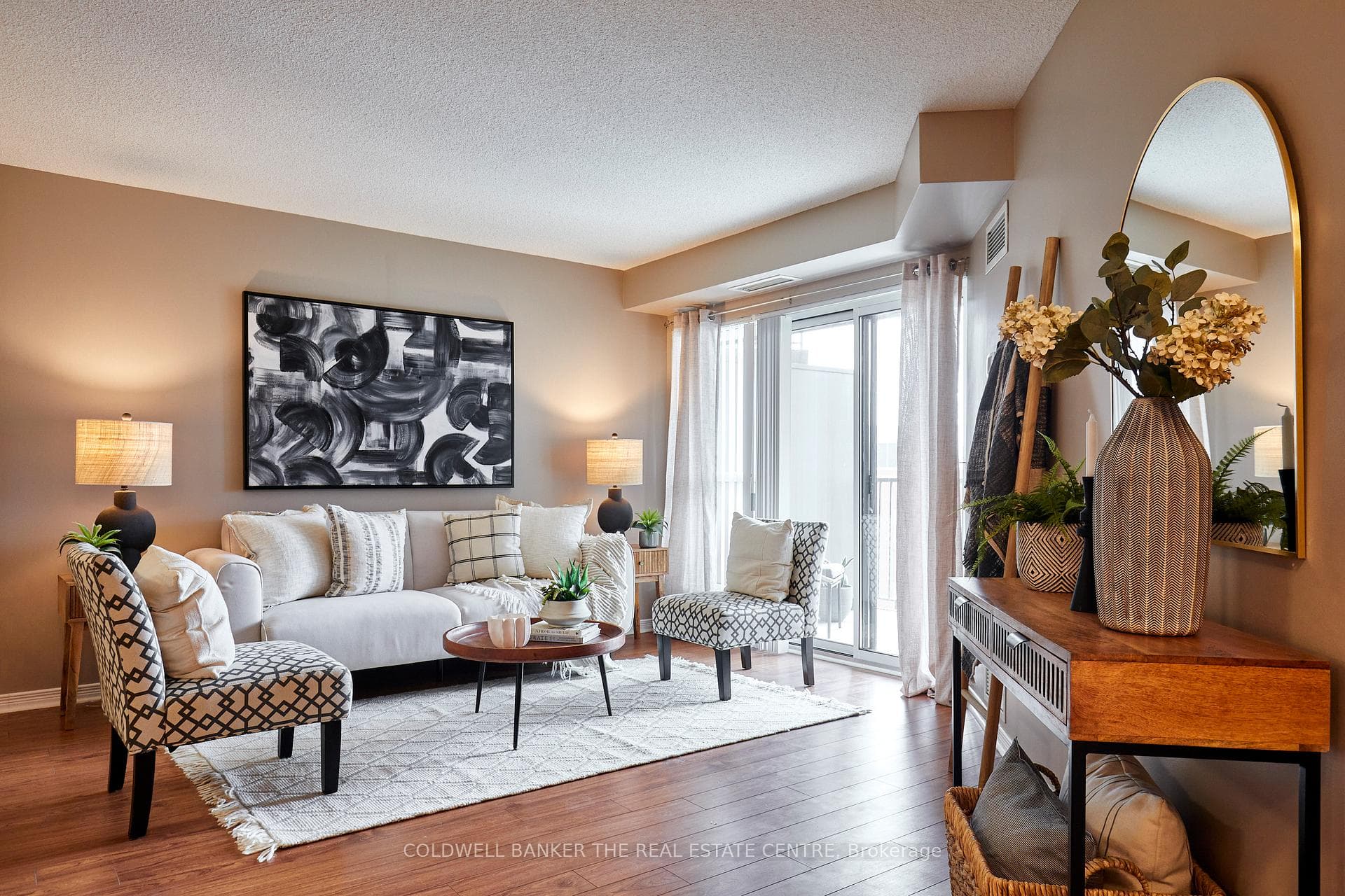 185 Oneida Crescent Unit 501 photo 13