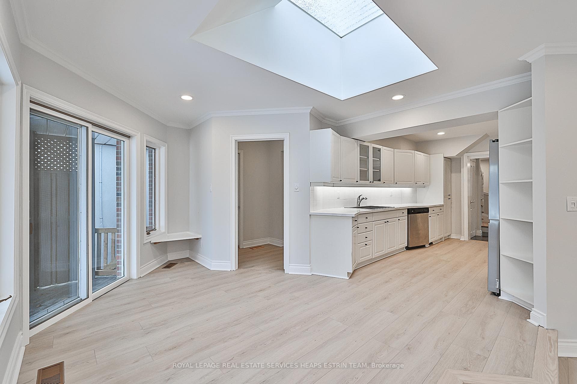 27 Southlea Avenue photo 14