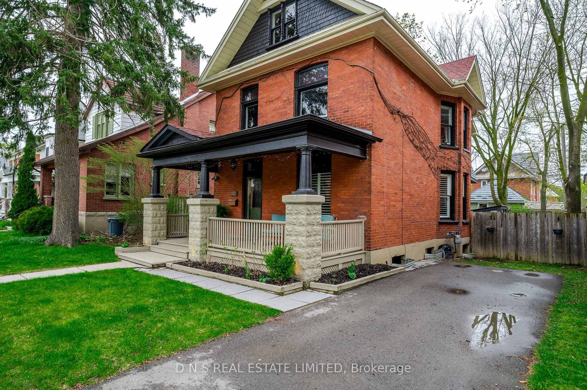 312 Elias Avenue photo 1