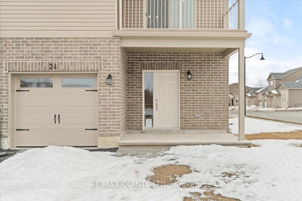 24 Evans Street photo 29