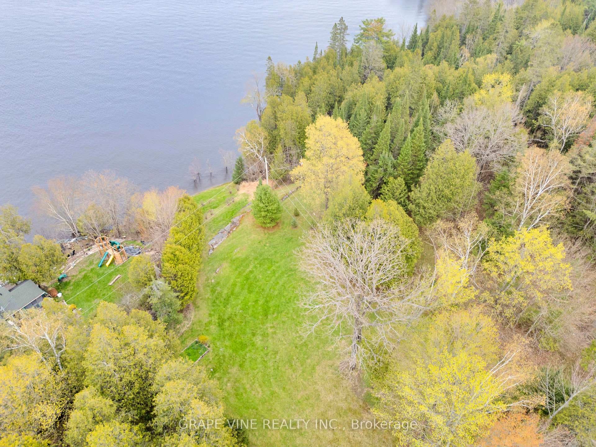 5468 Torbolton Ridge Road photo 8