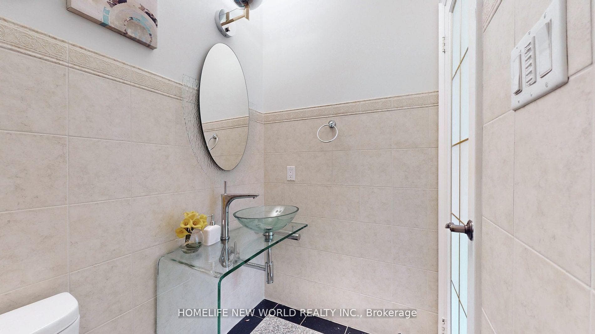 115 Golden Tulip Crescent photo 20