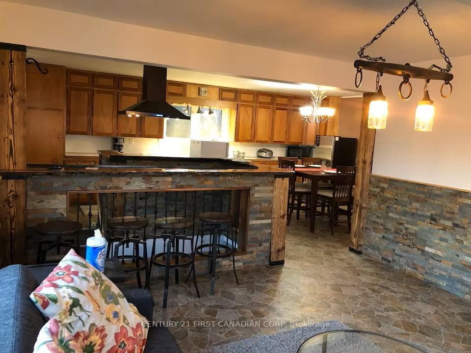 4578 Talbot Trail photo 9