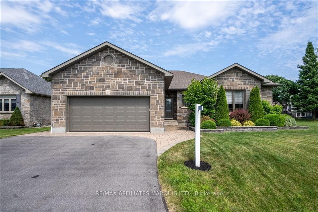 18360 LANA Drive photo 1