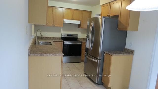 211 Weldon Road photo 3