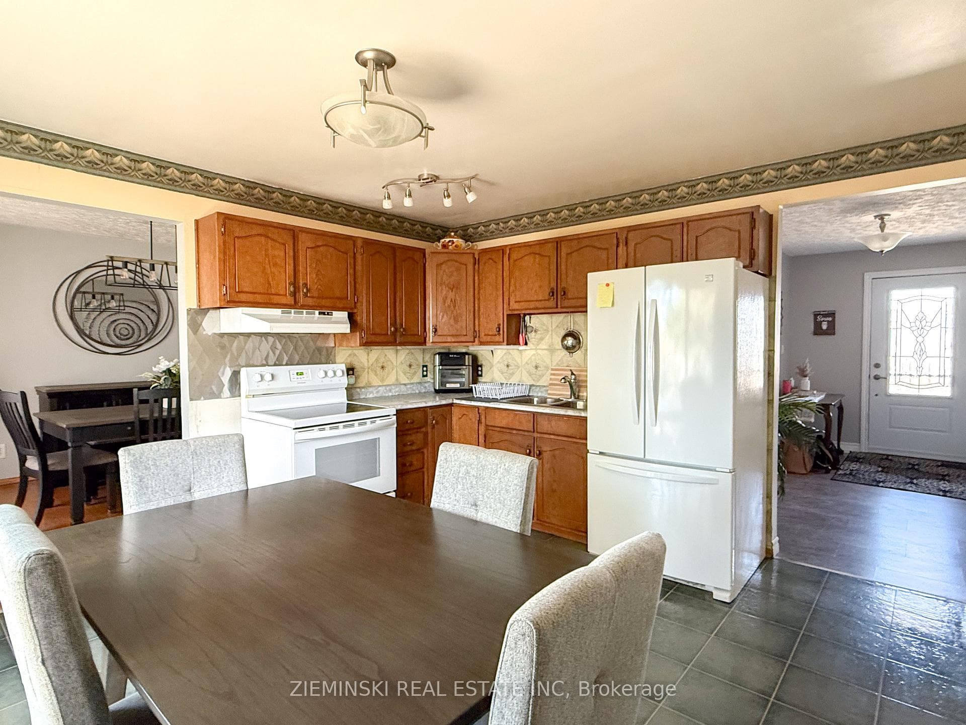 403 Scott Street photo 11