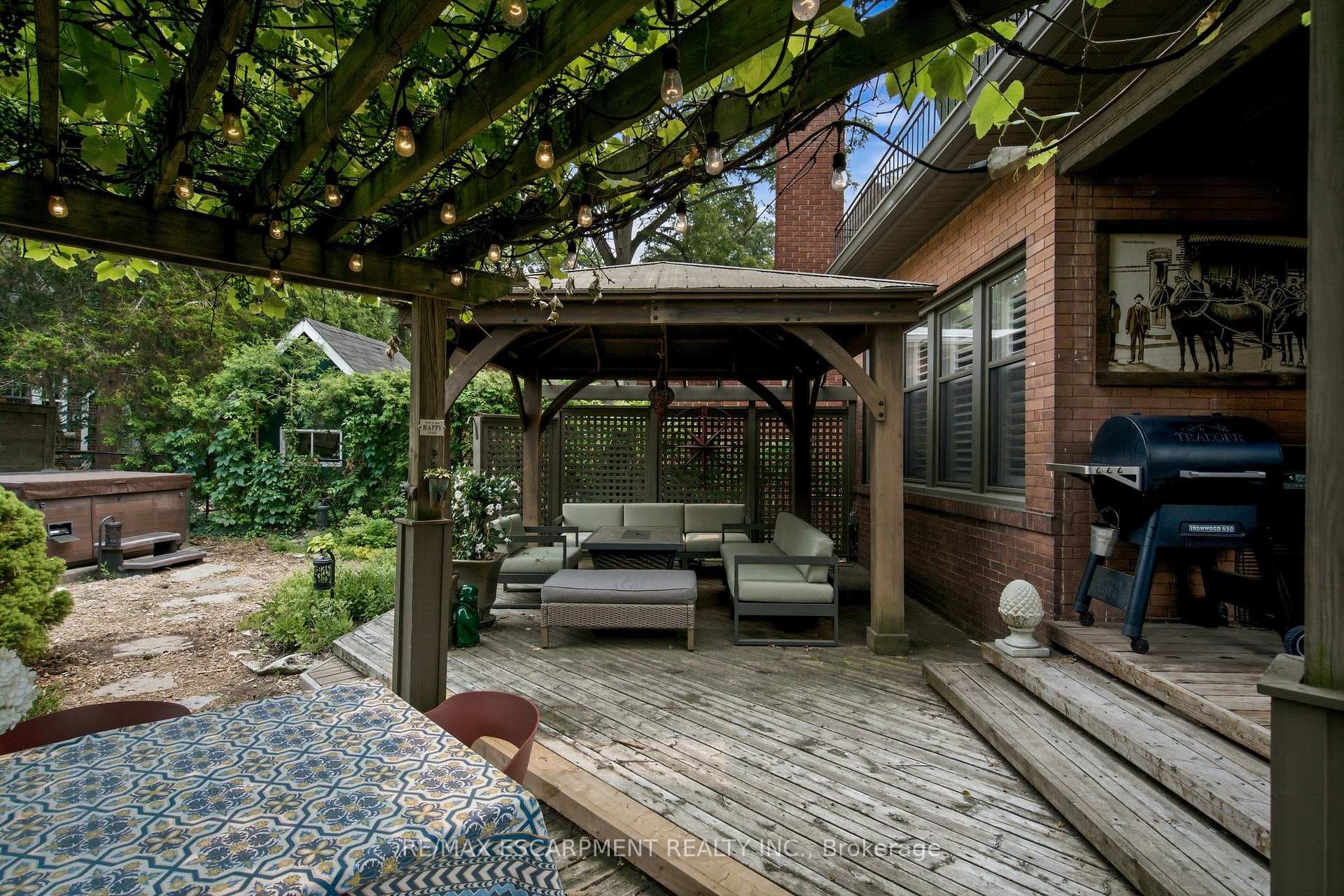 61 MOUNTAIN Avenue photo 40