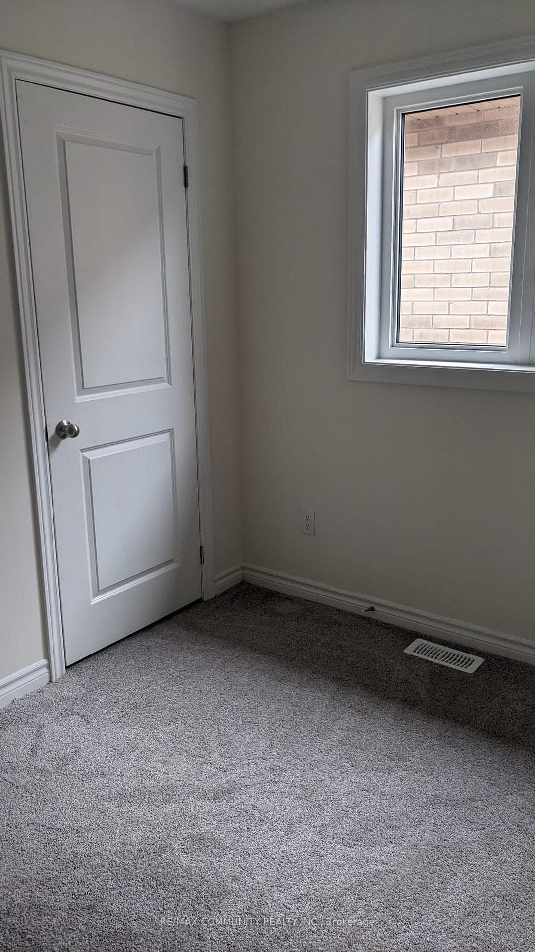 1089 Skyridge Boulevard photo 15