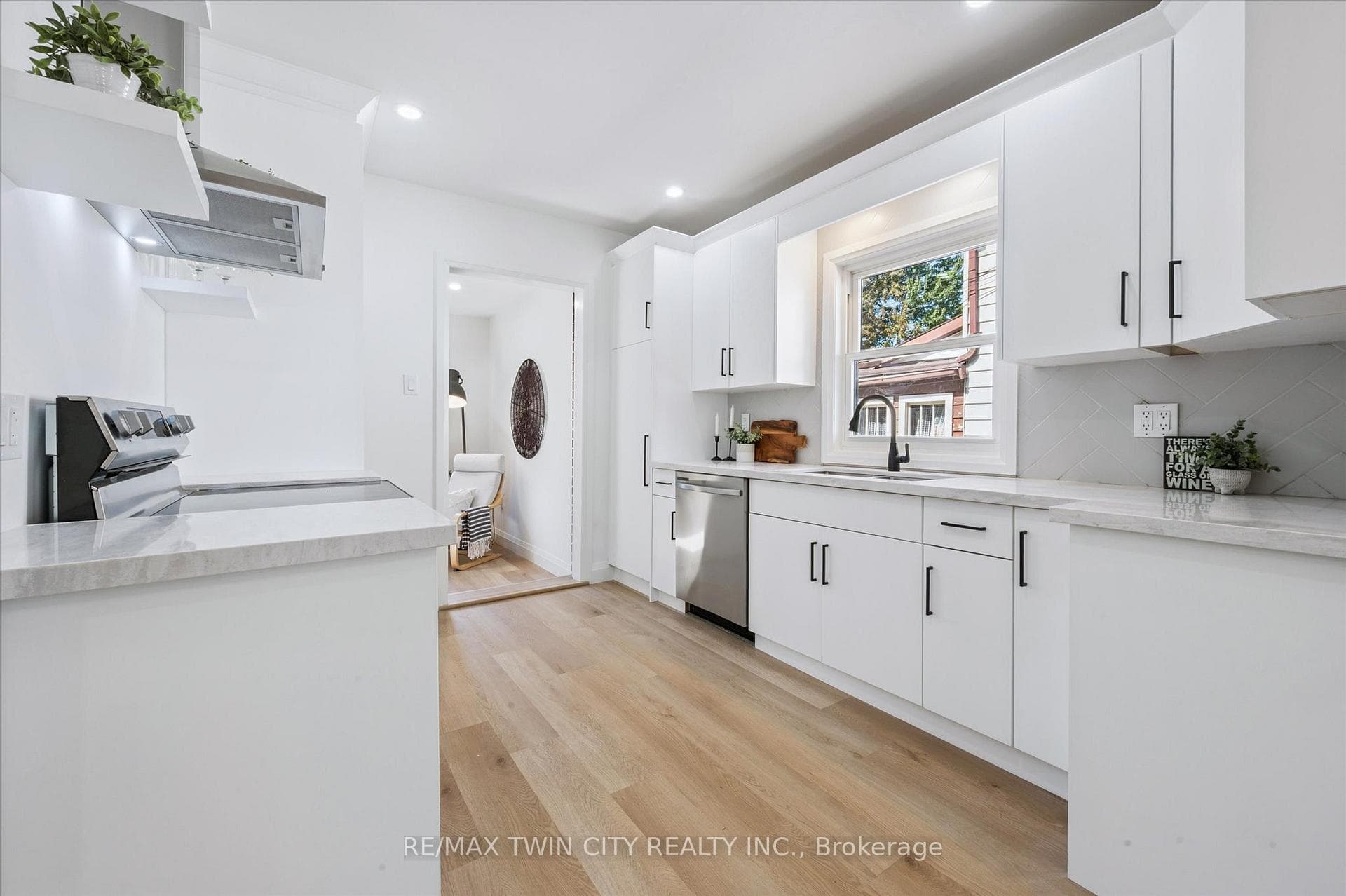 66 Trinity Street photo 10