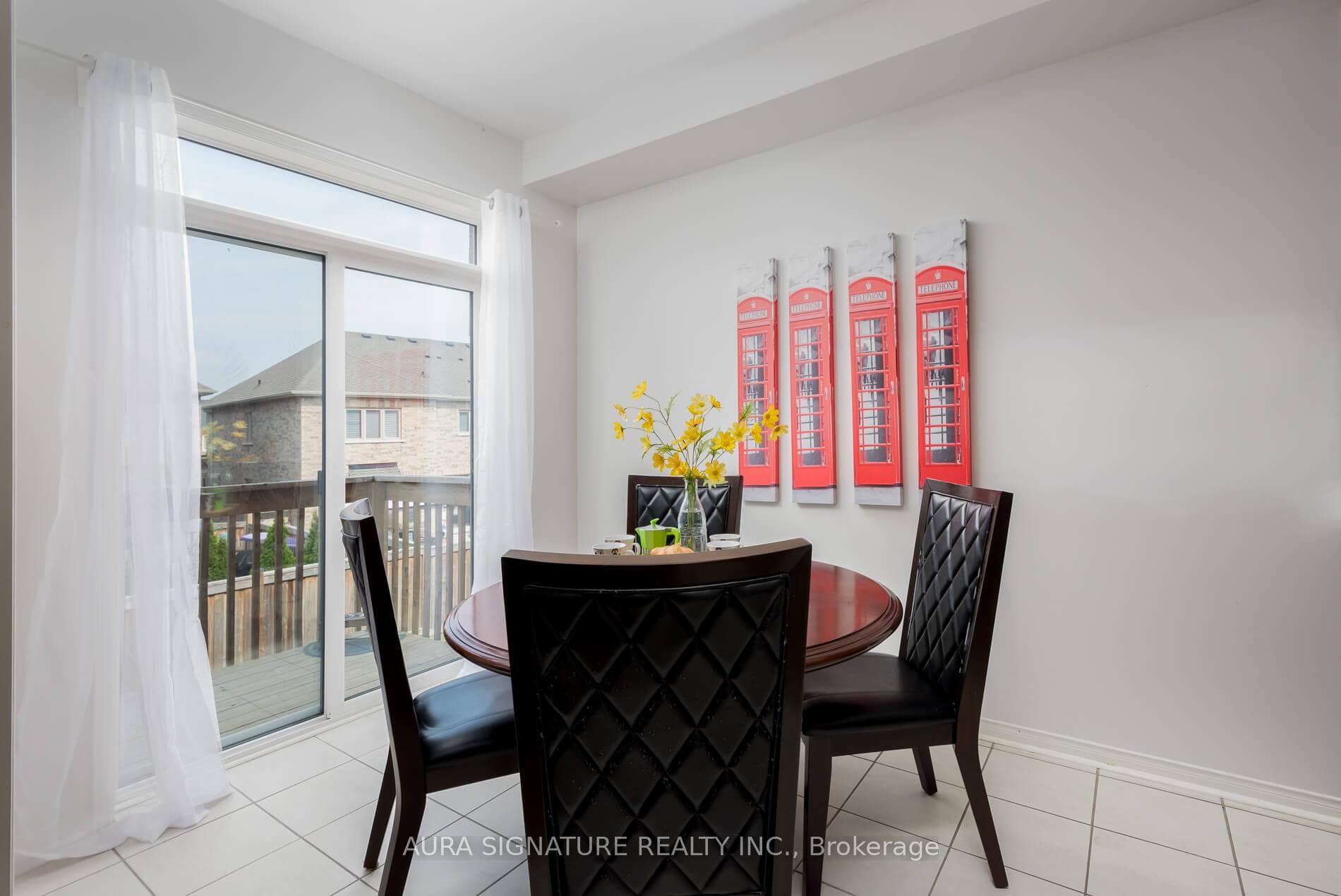 134 Fortis Crescent photo 10