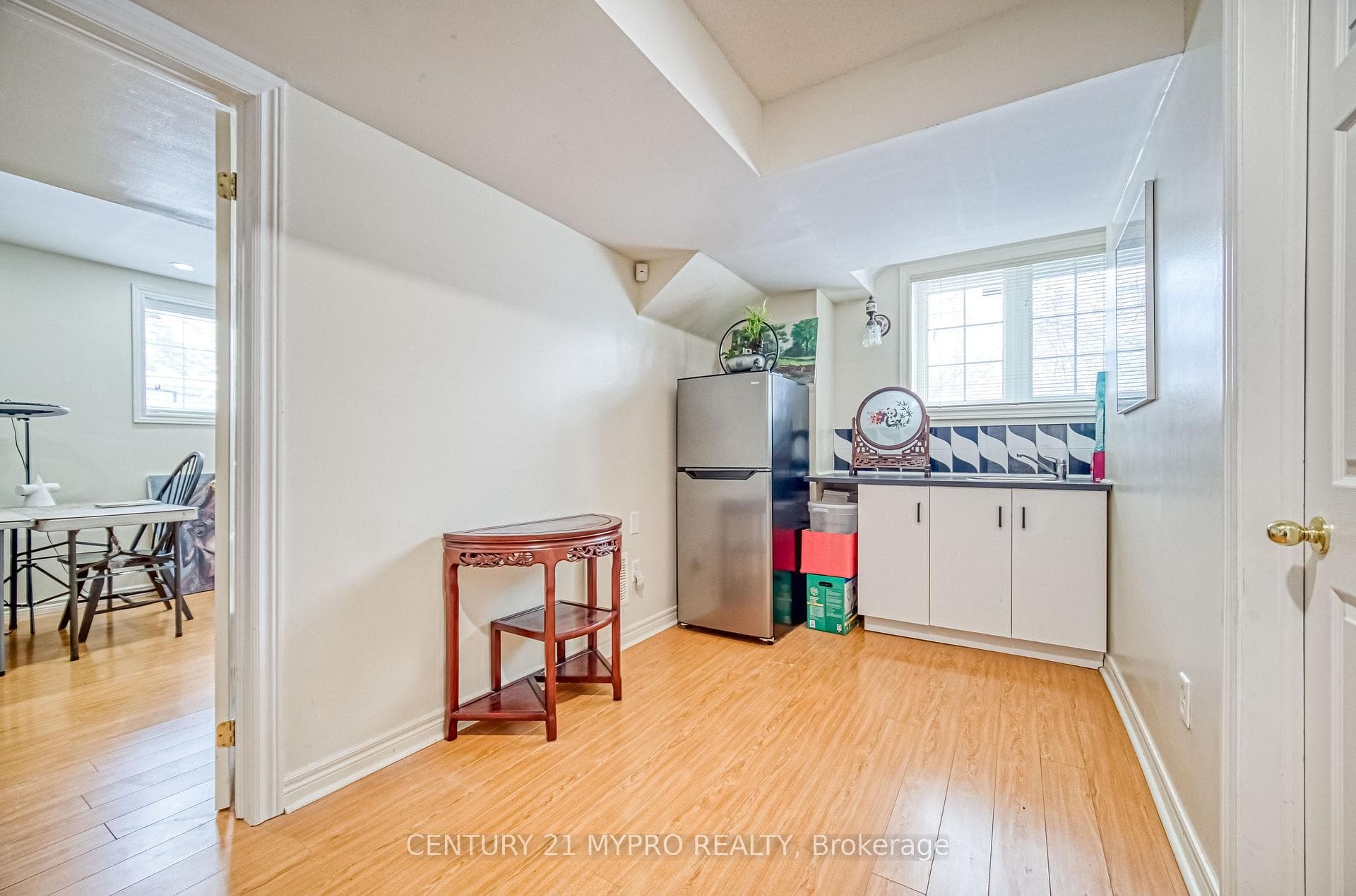 72 Vandervoort Drive photo 27