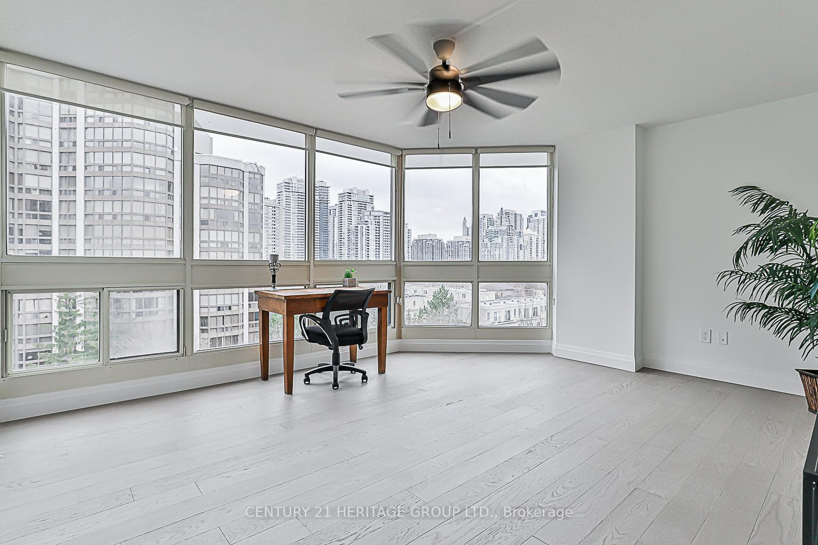 5 Kenneth Avenue Unit 803 photo 18