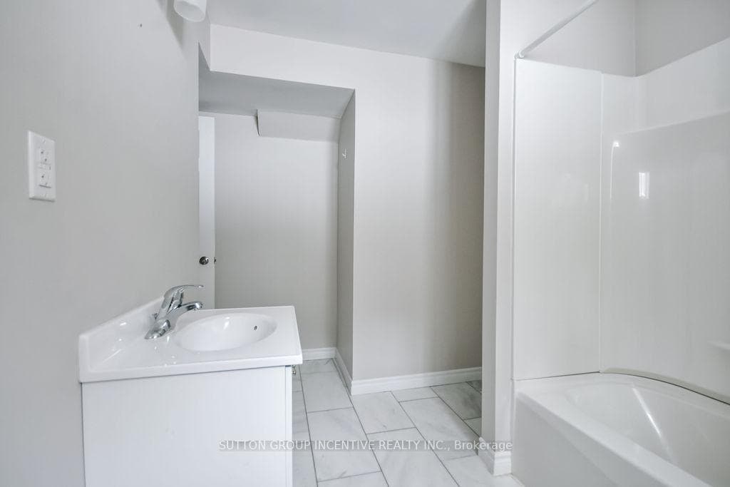 113 Desroches Trail photo 41