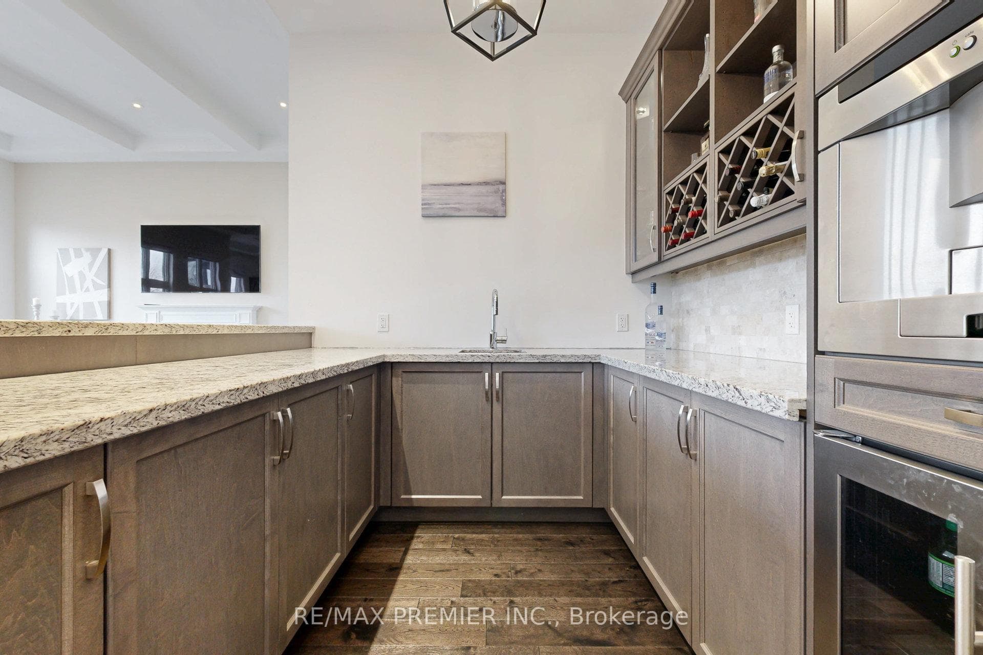 57 Hogan Court photo 19