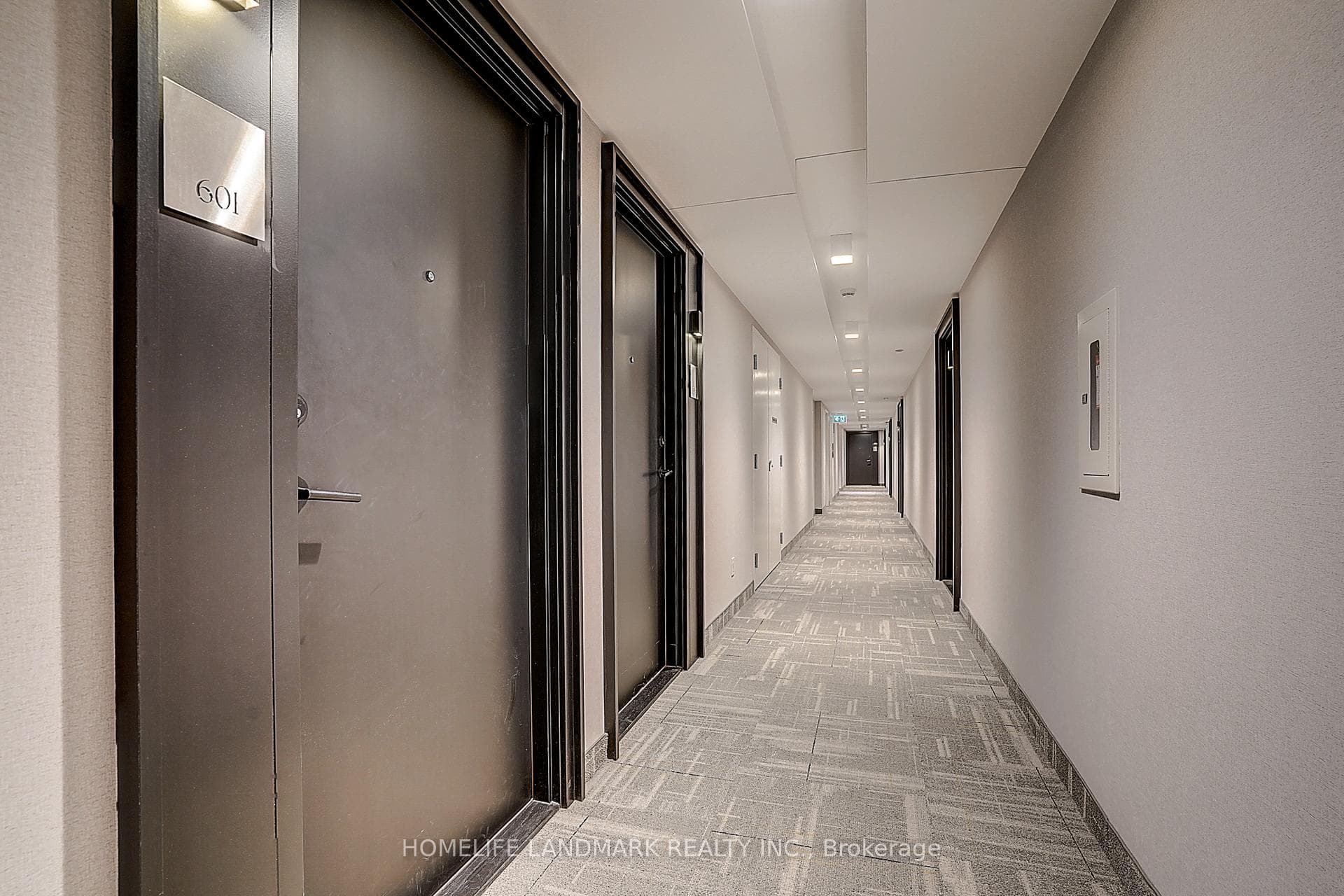 125 Redpath Avenue Unit 601 photo 6