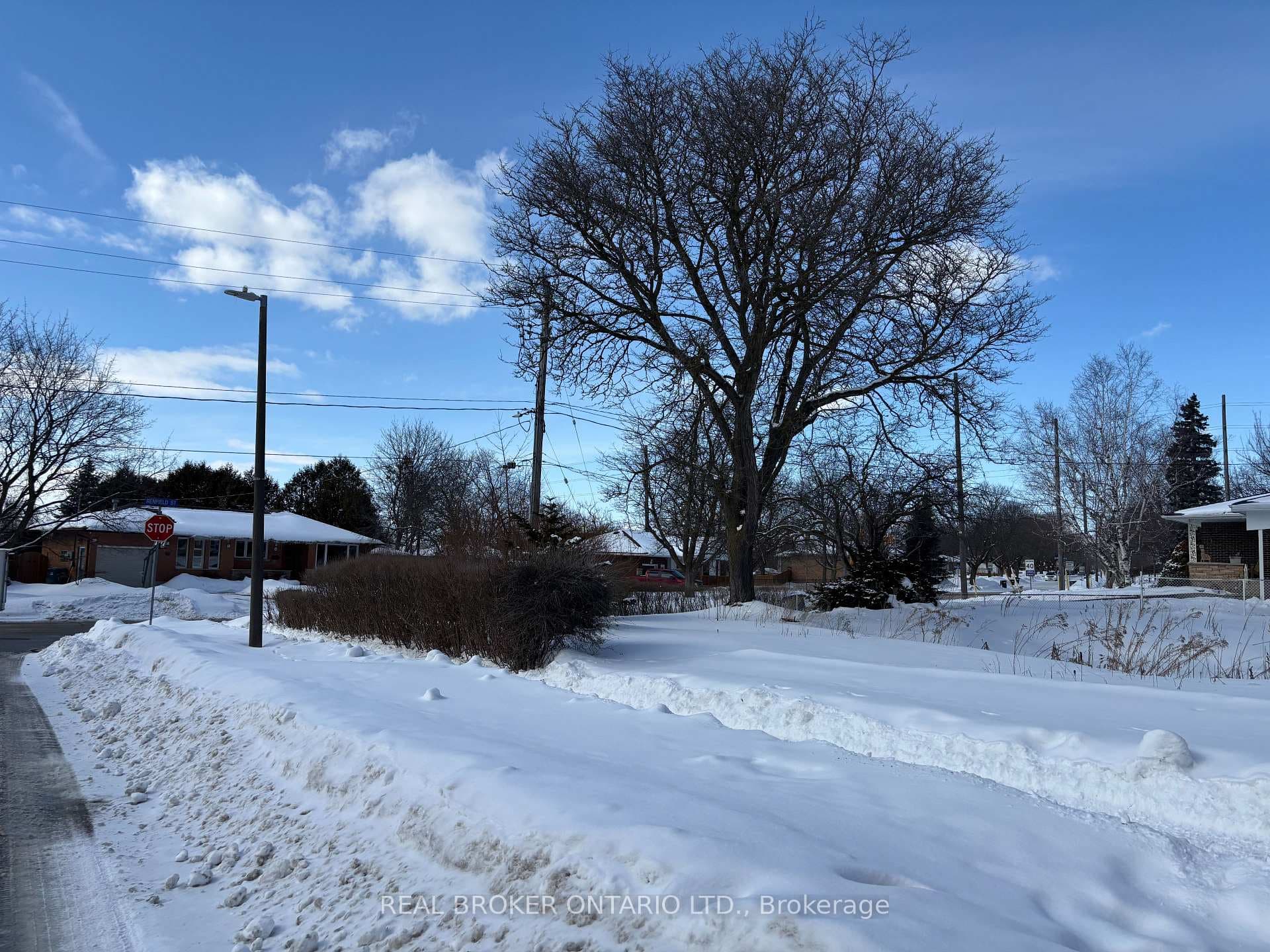 4 Sherwood Drive photo 4