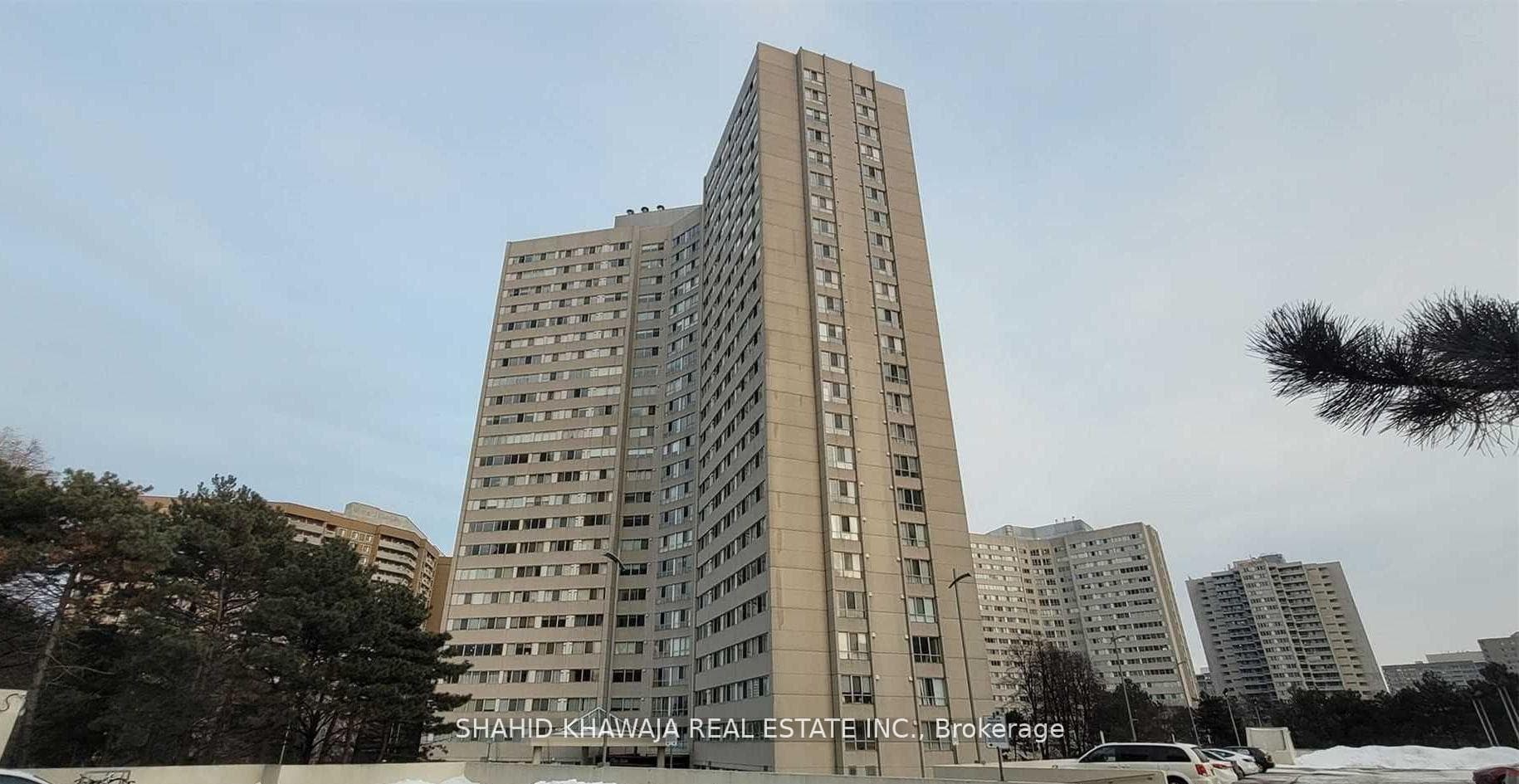 3700 Kaneff Crescent Unit 1010 photo 2