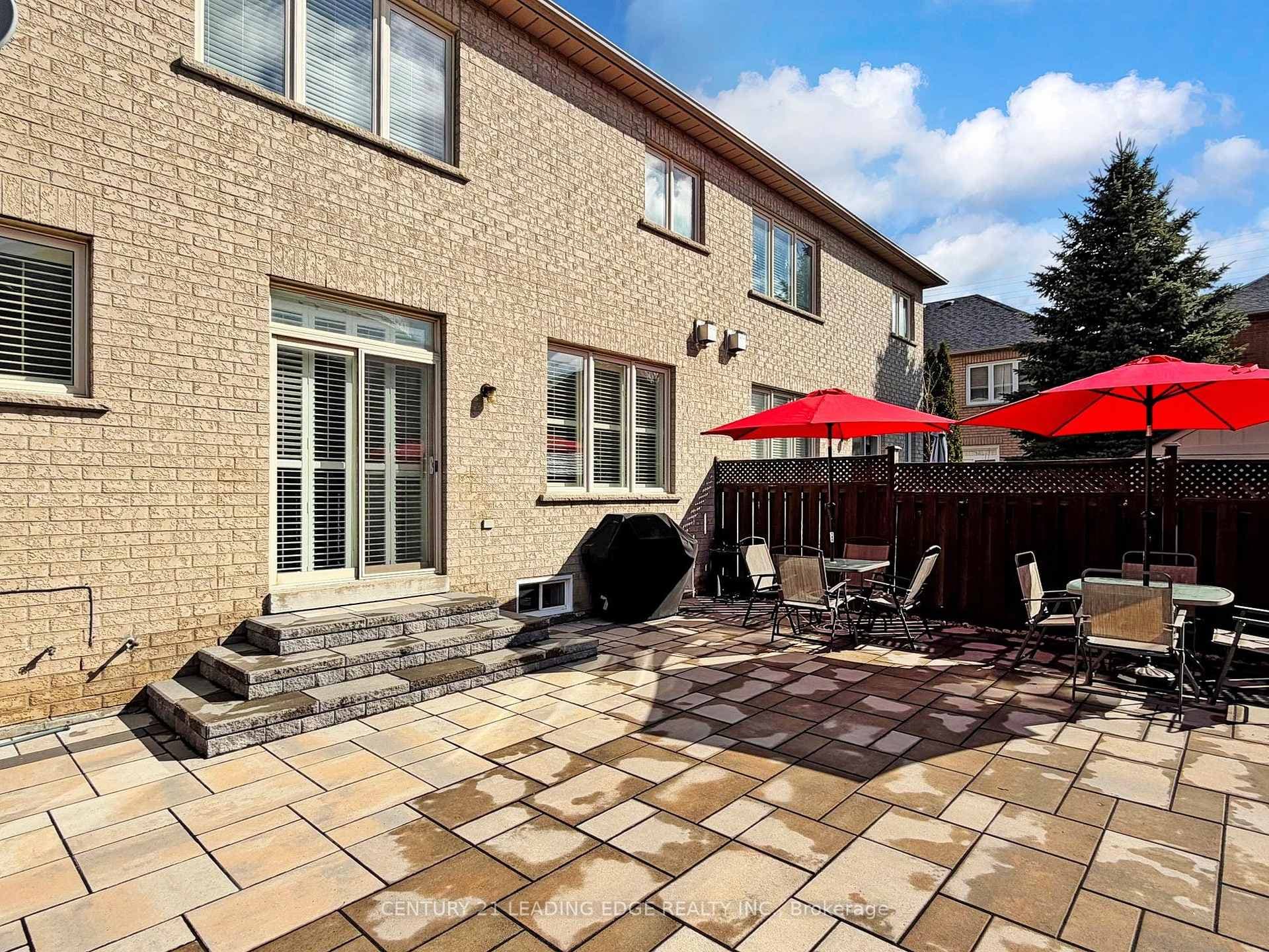 89 Sanderson Road photo 35