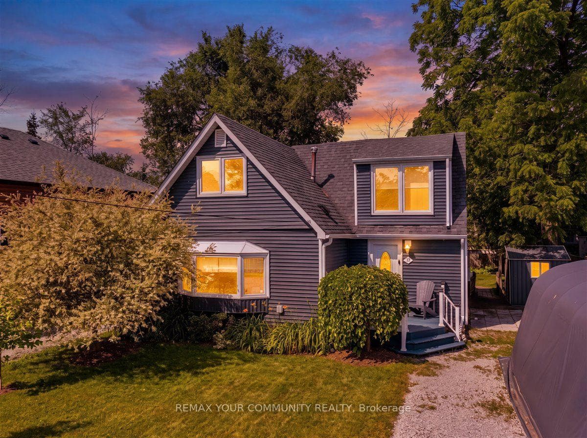 17 Farley Circle photo 1