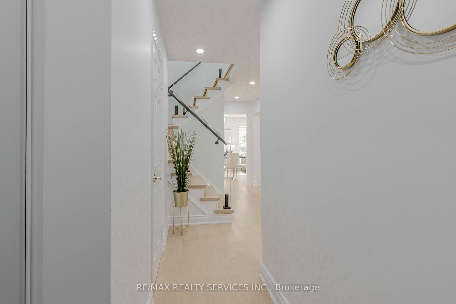 152 Blackfoot Trail photo 2