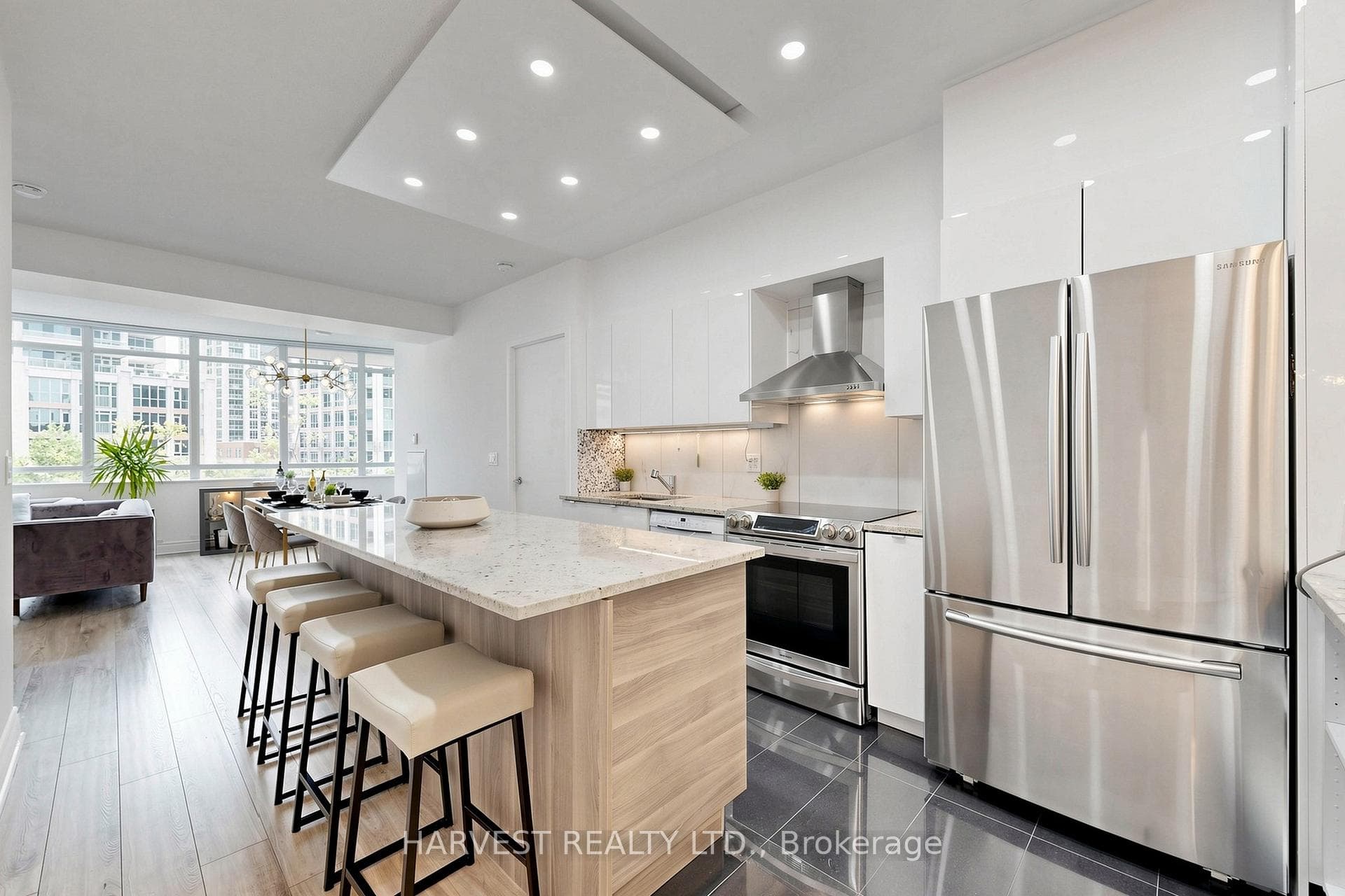 209 Fort York Boulevard Unit 380 photo 1