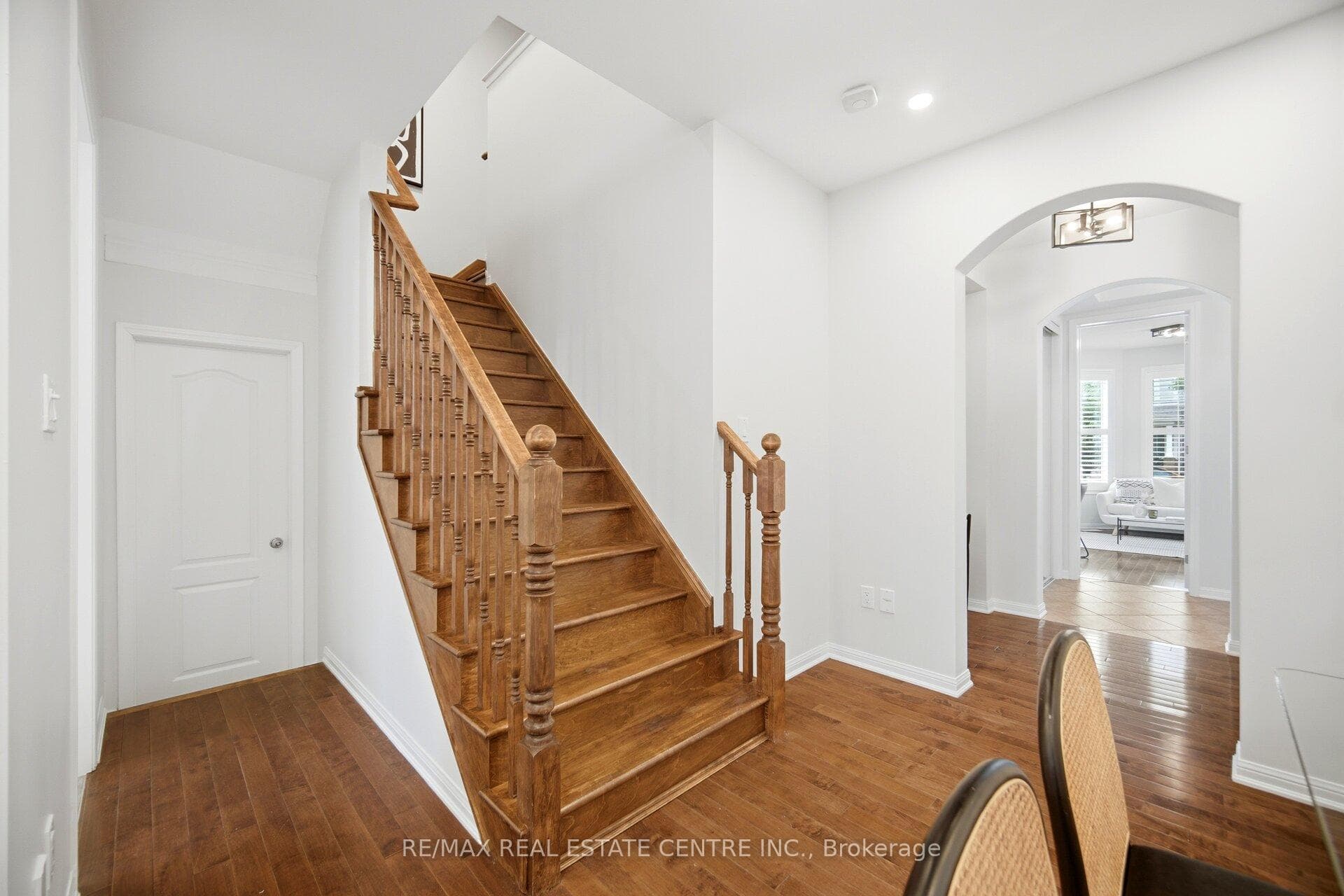 1135 Solomon Court photo 21