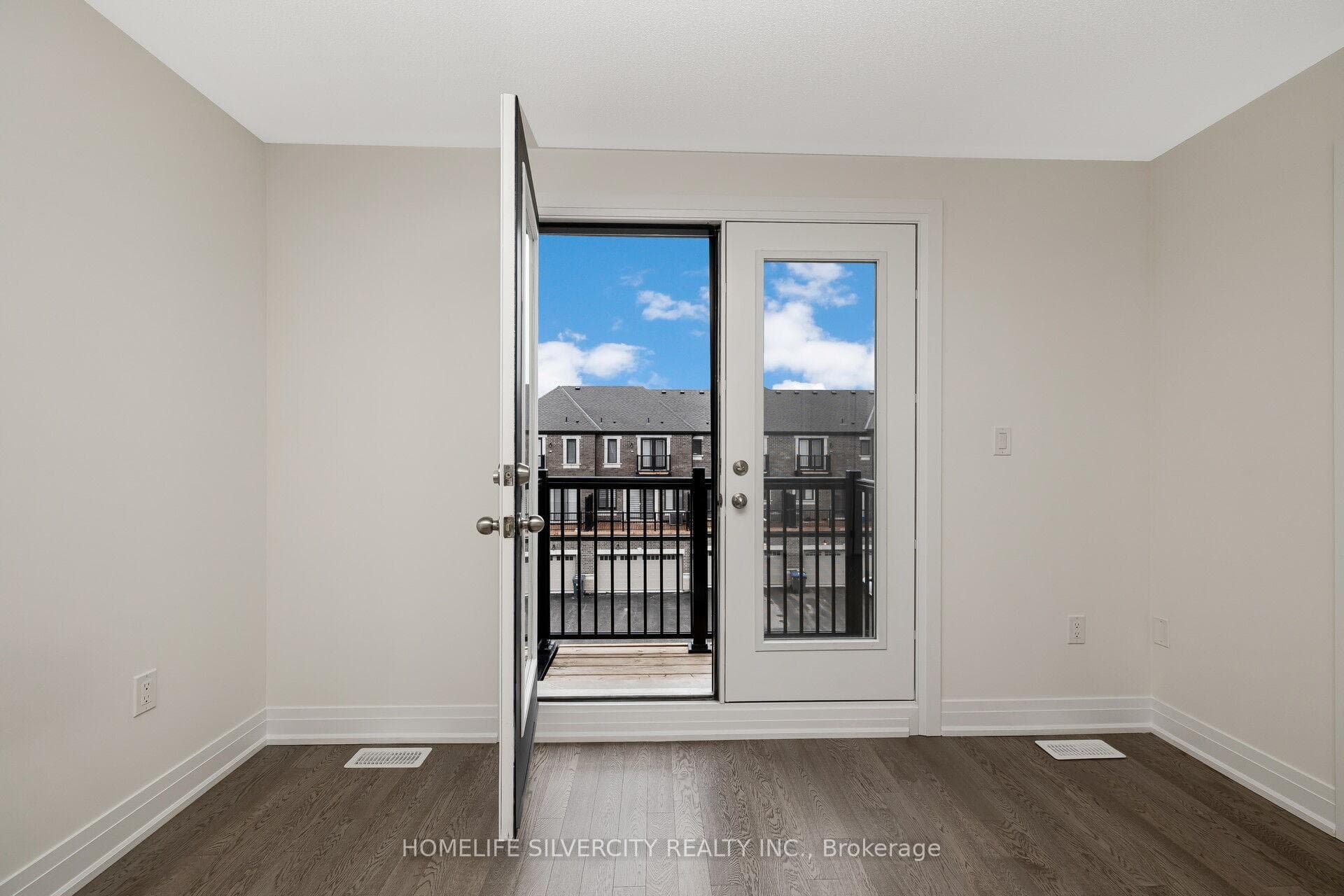 12226 McLaughlin Road photo 28