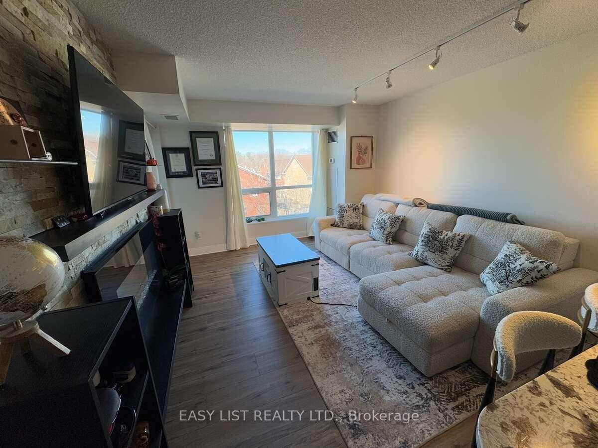 120 Dallimore Circle Unit 326 photo 2