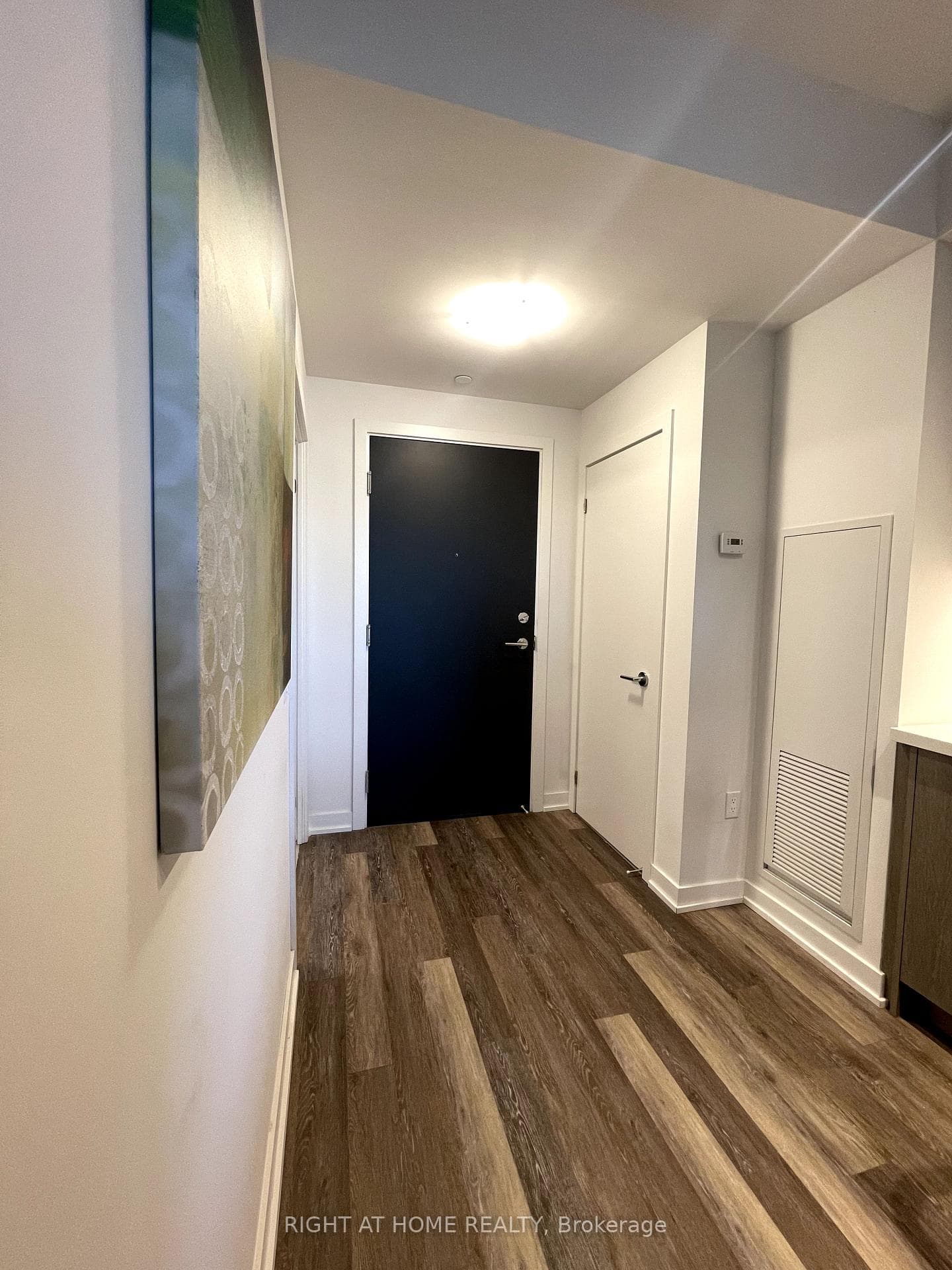 250 Lawrence Avenue Unit 426 photo 23