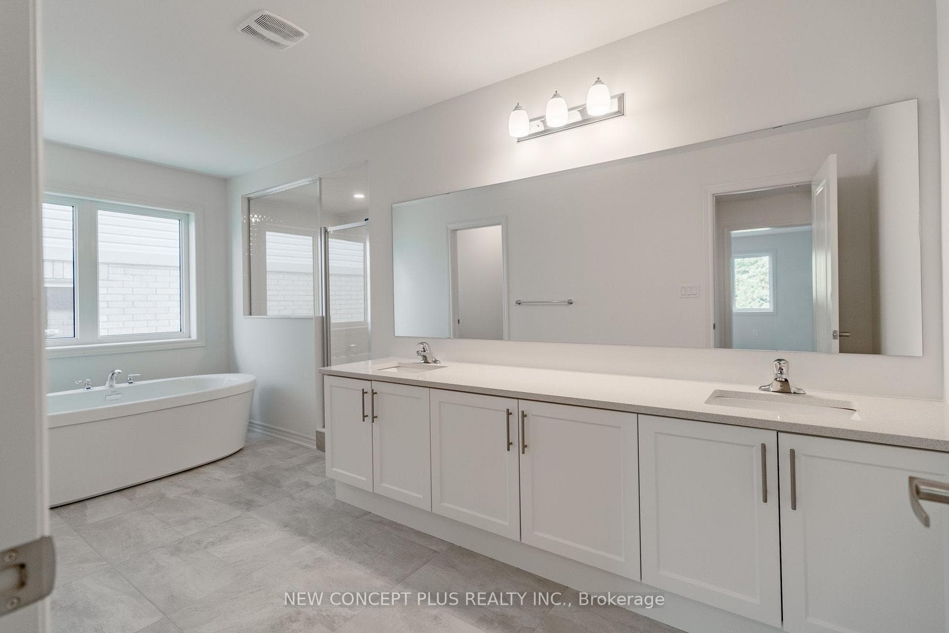 103 Bluebird Avenue photo 11
