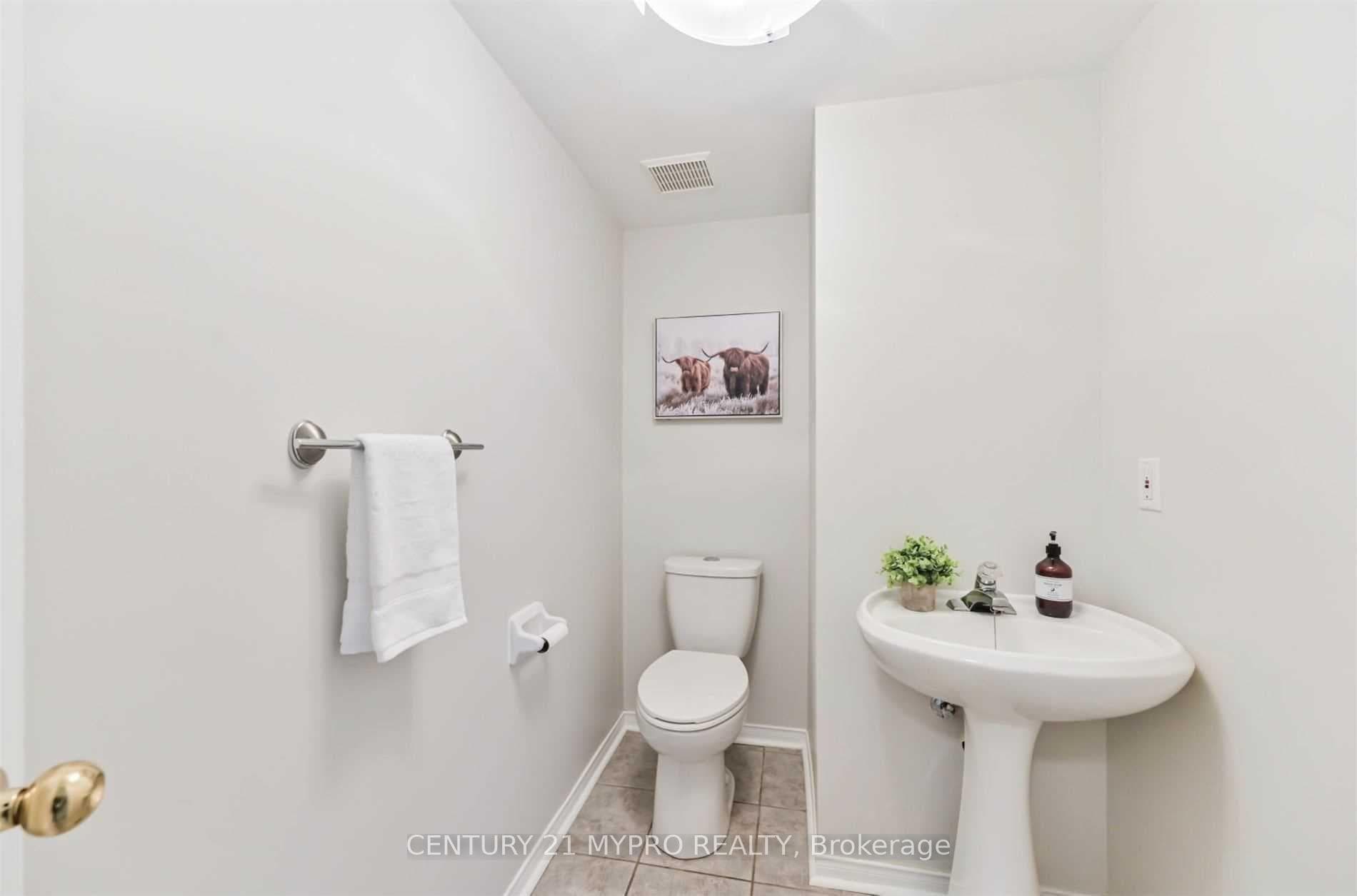 60 Hibbard Drive photo 24