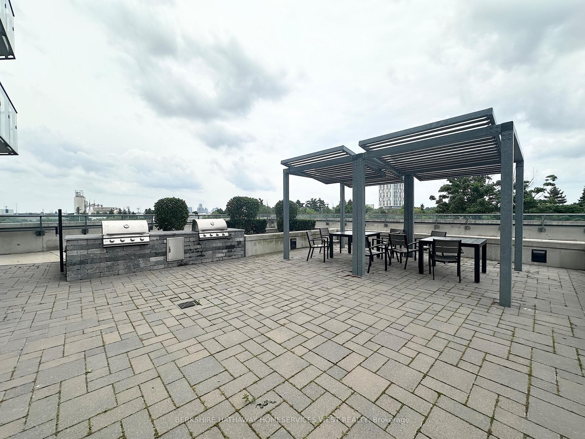 188 Clark Boulevard Unit 2010 photo 16
