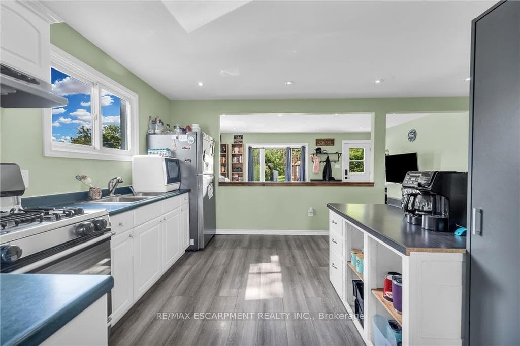 14 Talbot Lane photo 17