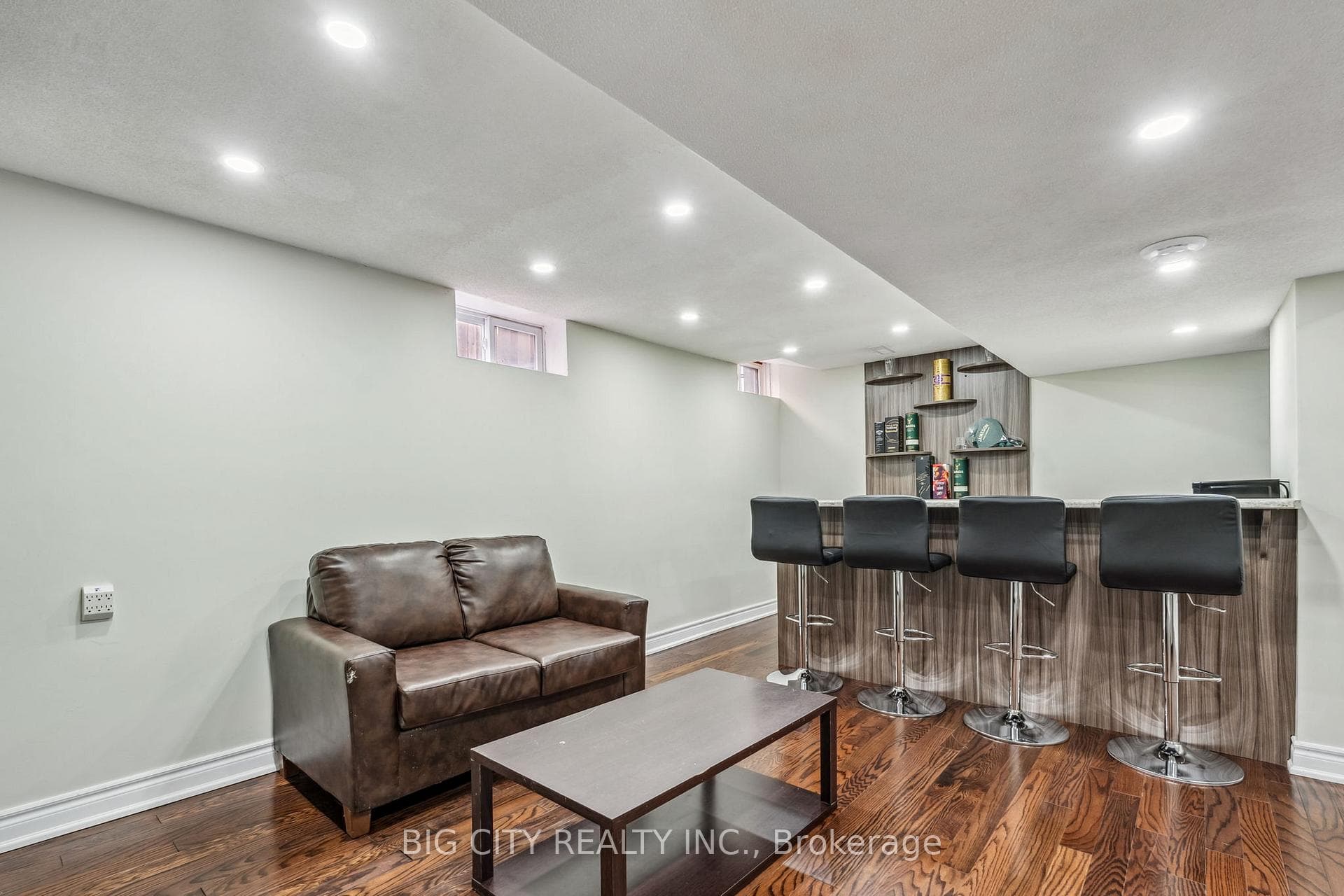 22 Silverthorne Road photo 45