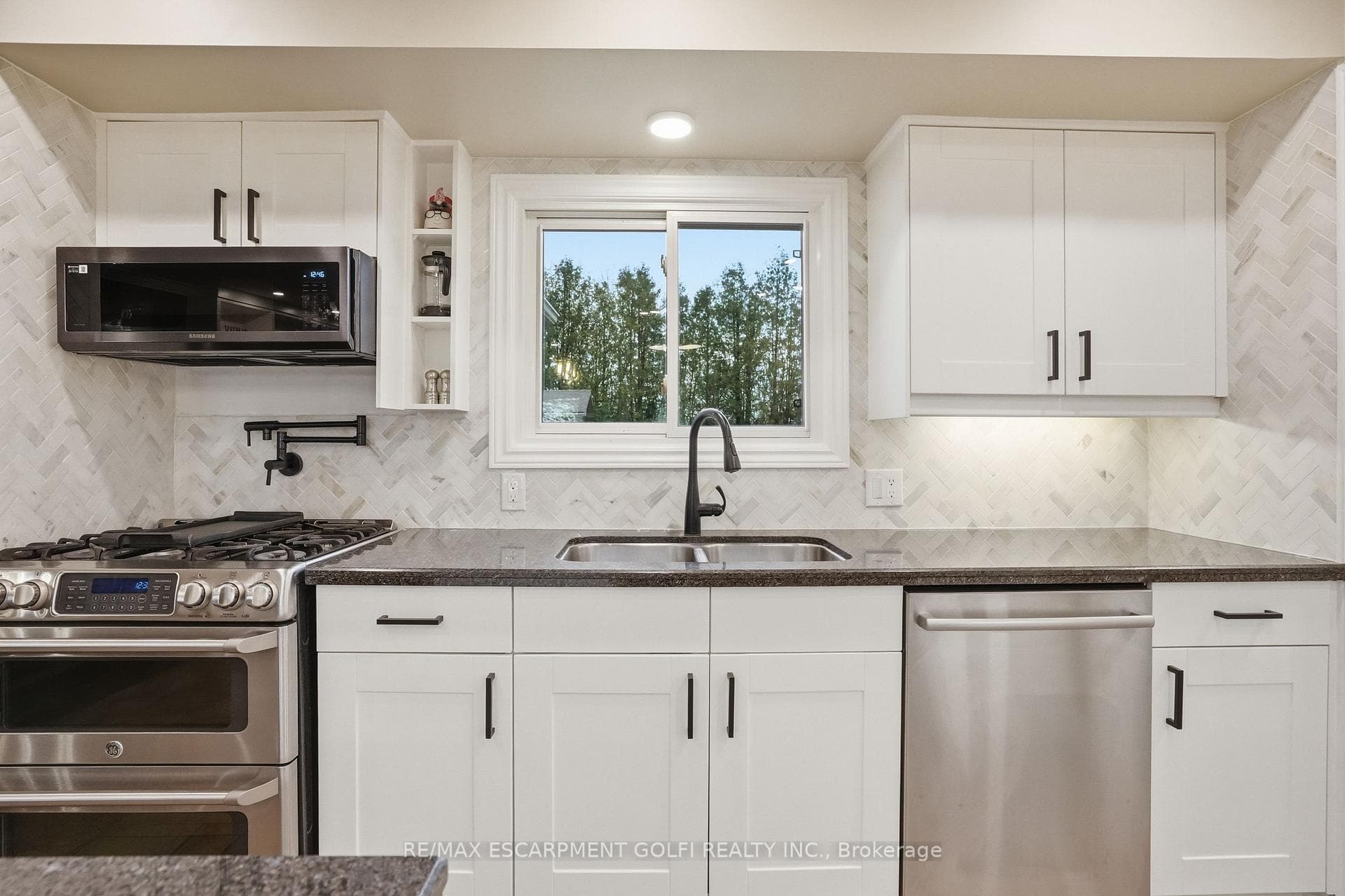 2114 GOLF CLUB Road photo 10
