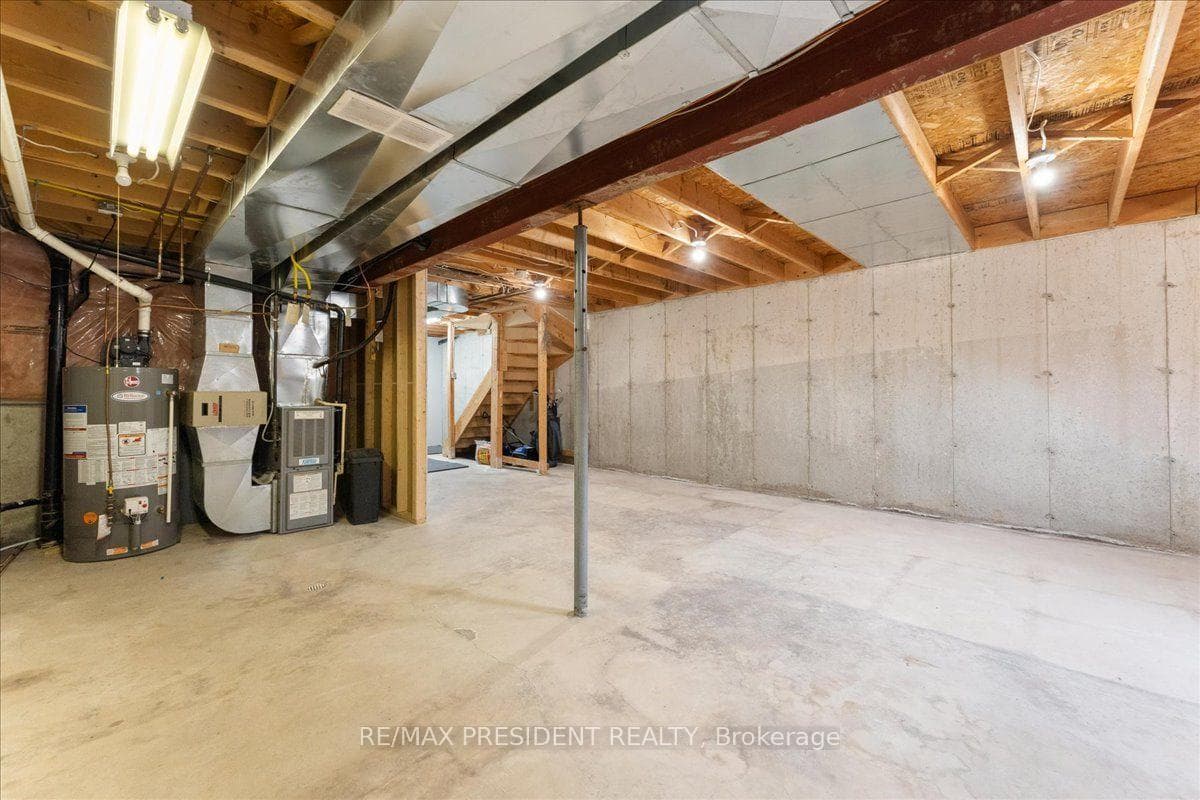 285 Southbrook Drive photo 33