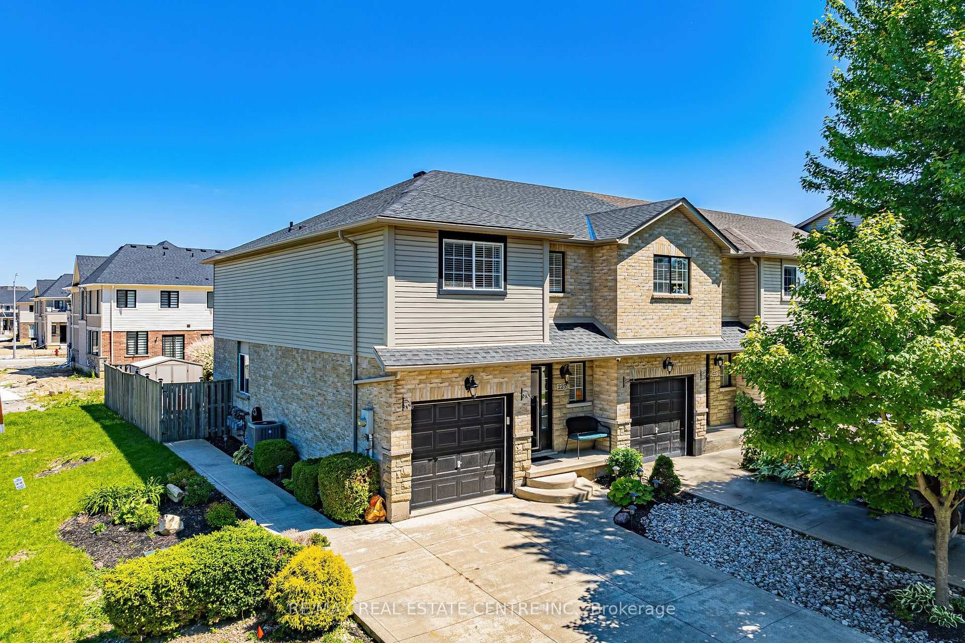 225 Dicenzo Drive photo 1