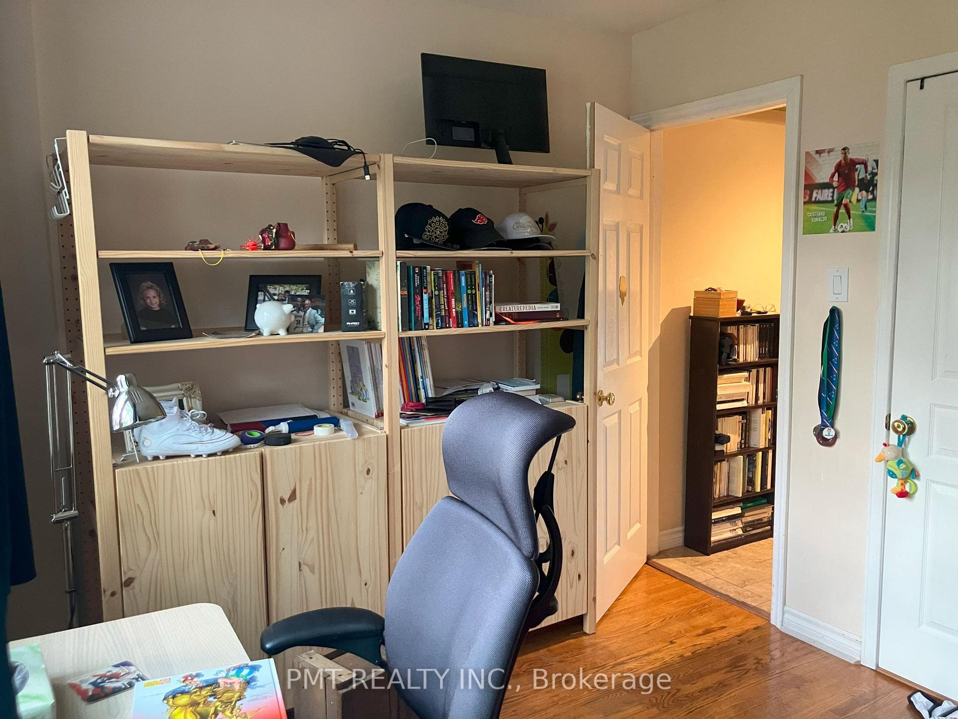 37 Brookfield Street Unit Main photo 10