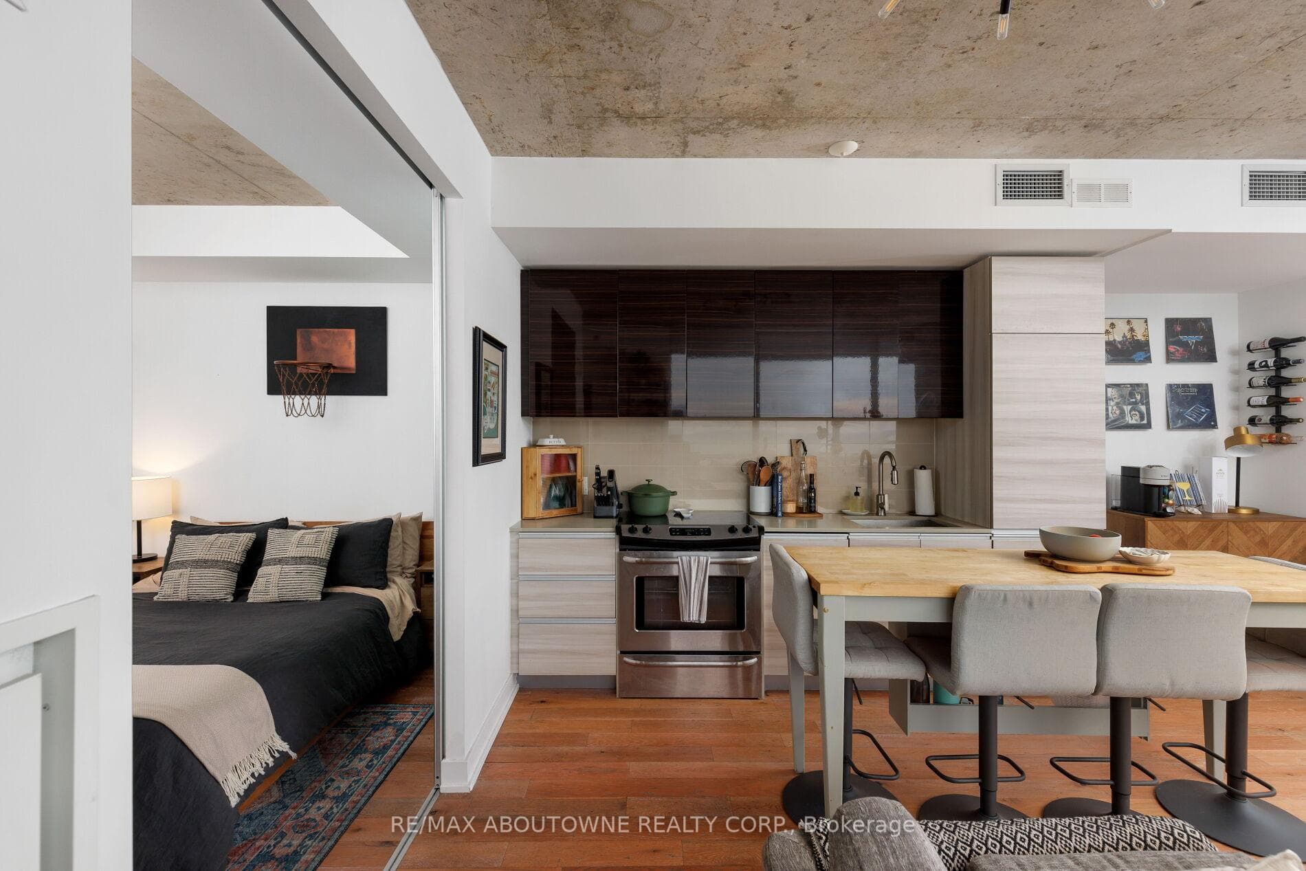 20 Minowan Miikan Lane Unit 1804 photo 15