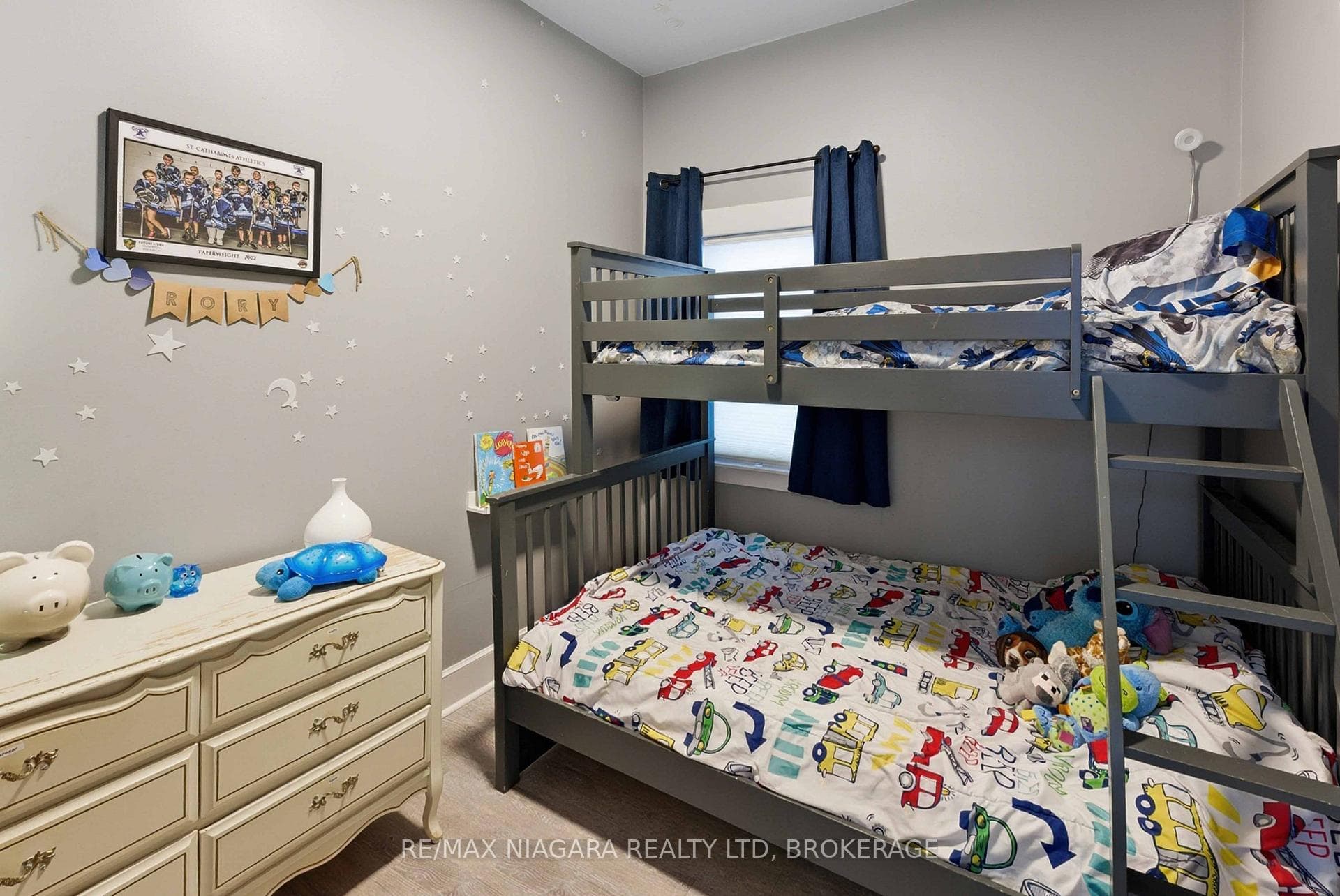 111 LOUISA Street photo 12