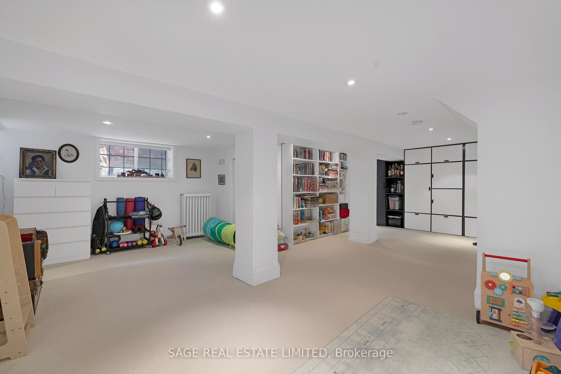 137 Alberta Avenue photo 15