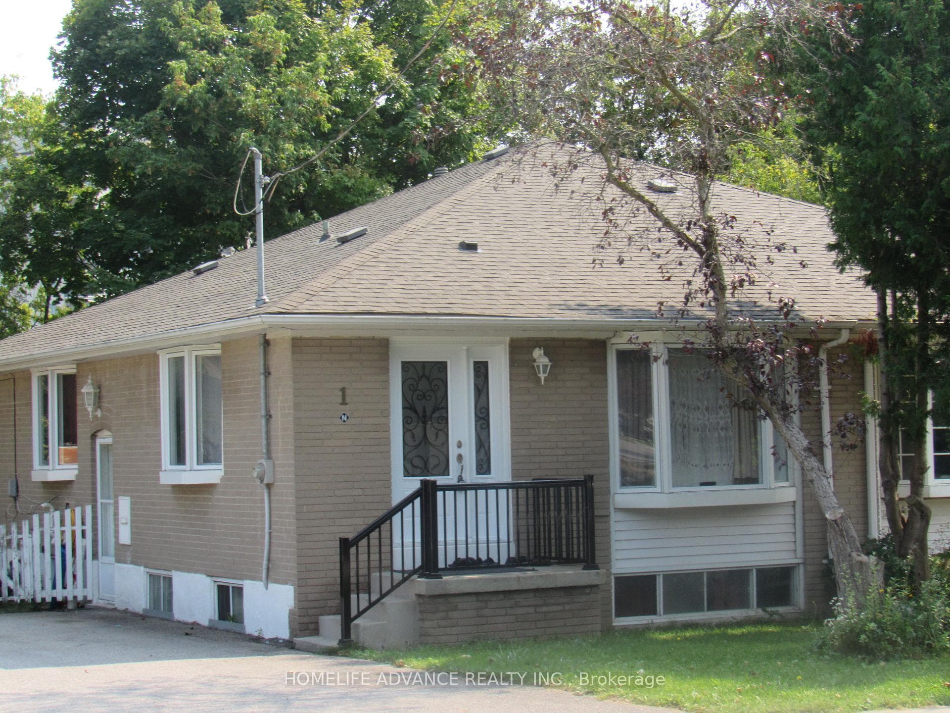 1 Walter Avenue Unit Main photo 1