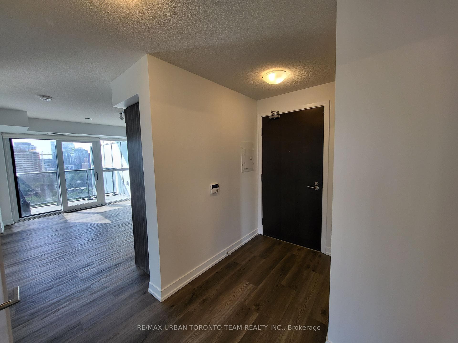 219 Dundas Street Unit 1212 photo 7