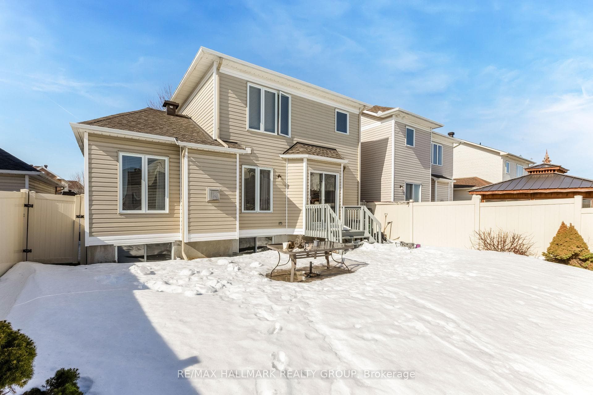 504 Lakeridge Drive photo 29