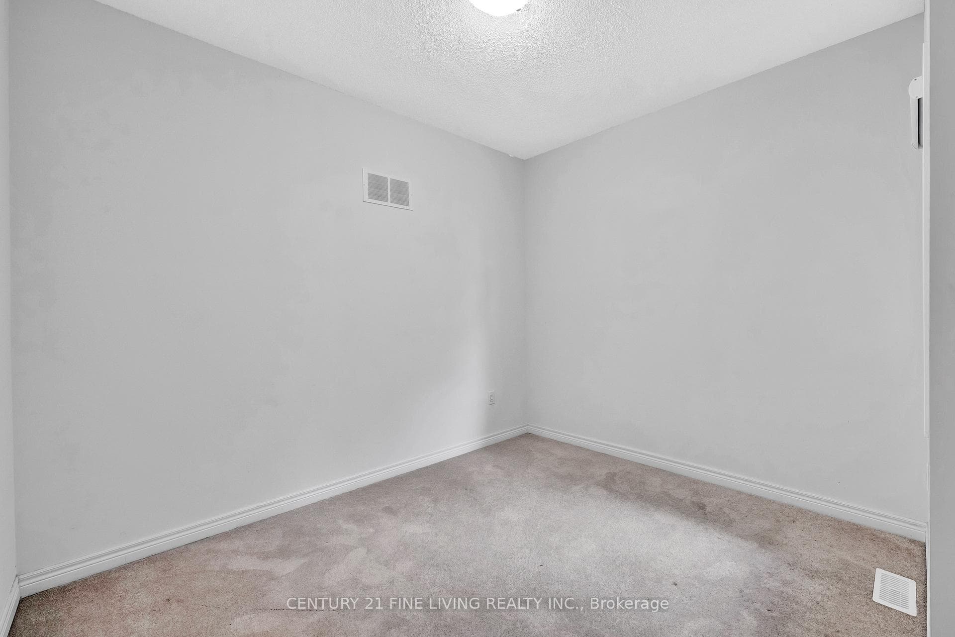 115 ADVENTURA Road photo 21