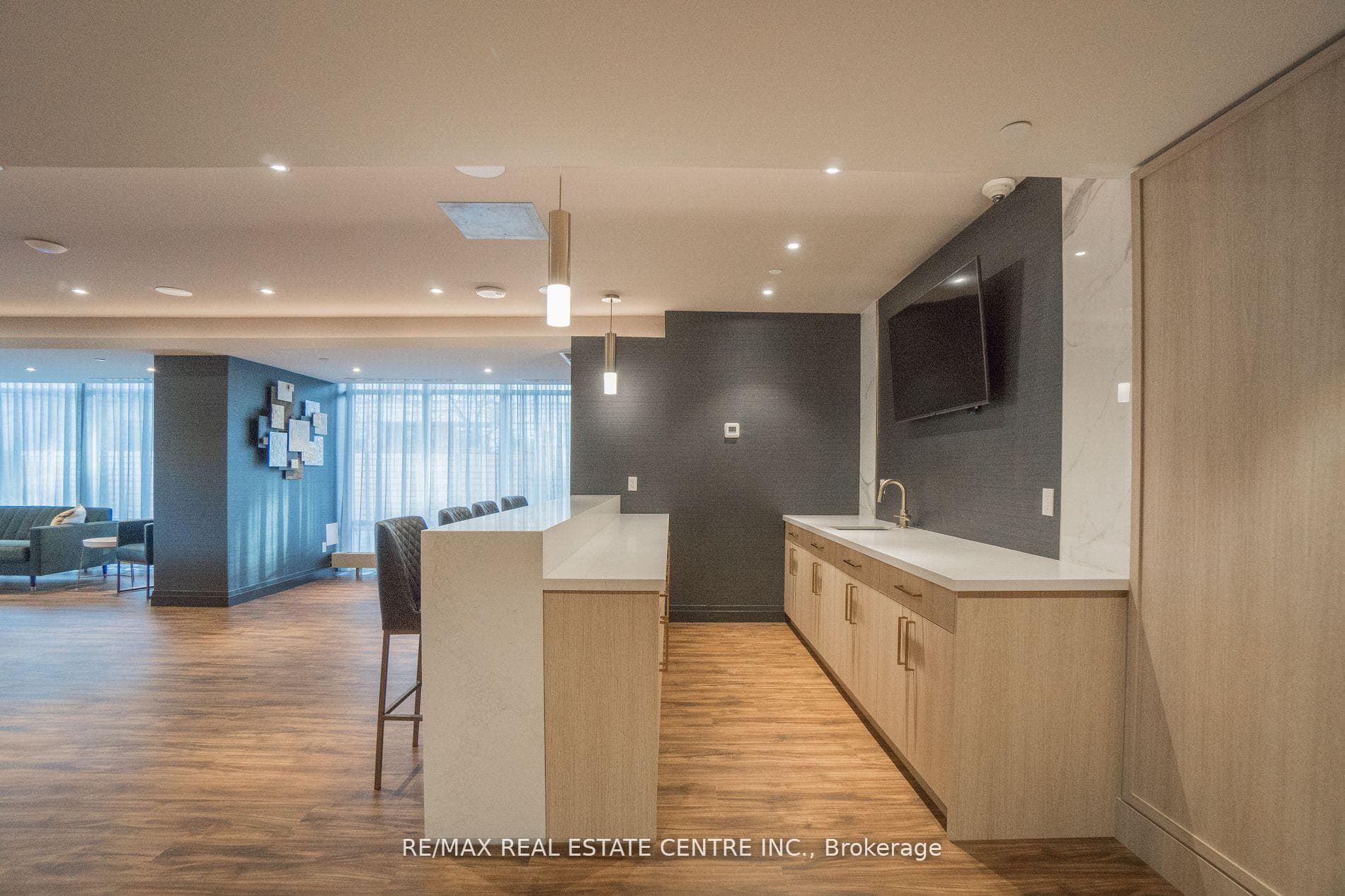 621 Sheppard Avenue Unit 501 photo 12