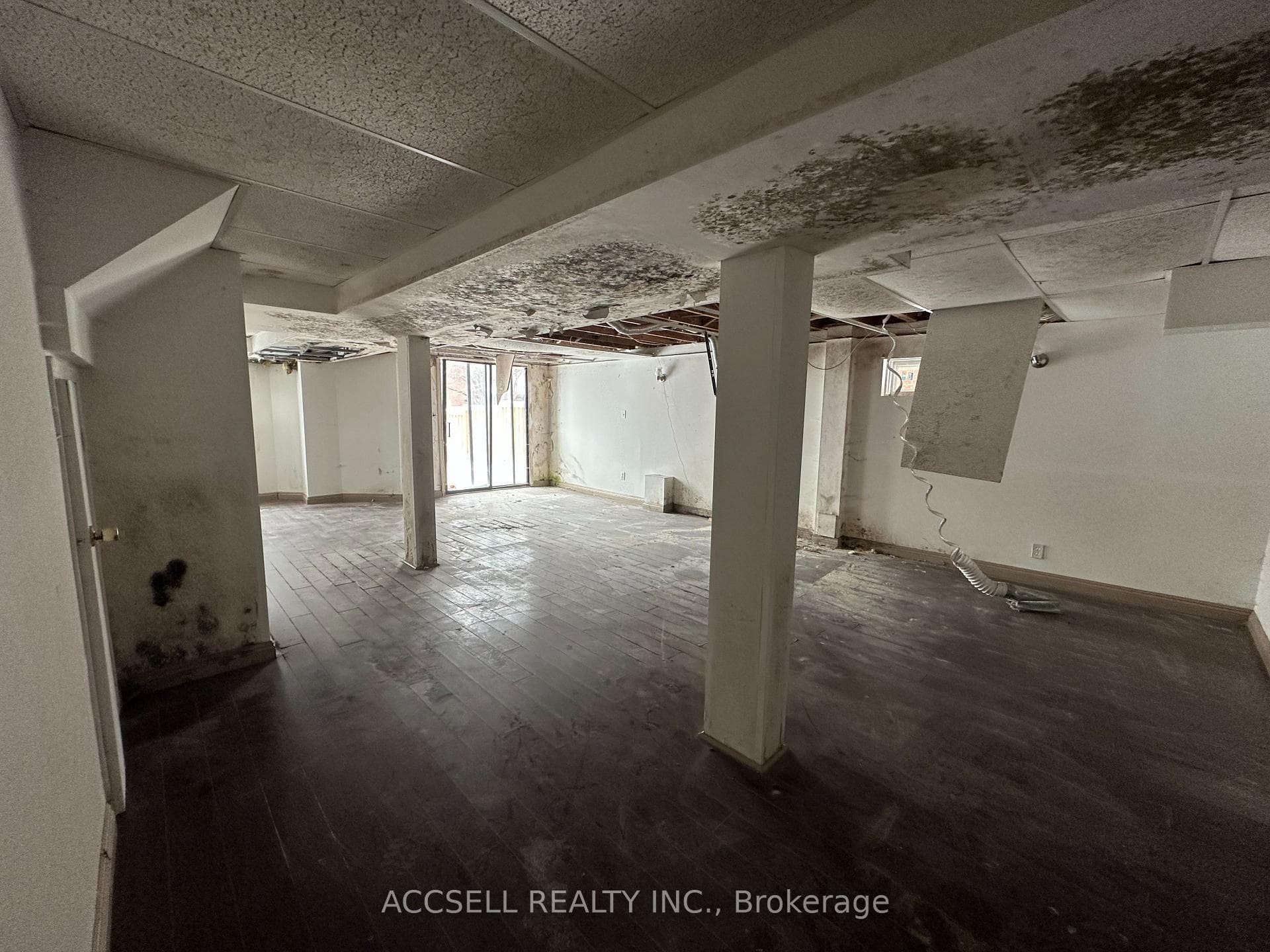 6255 Camgreen Circle photo 26