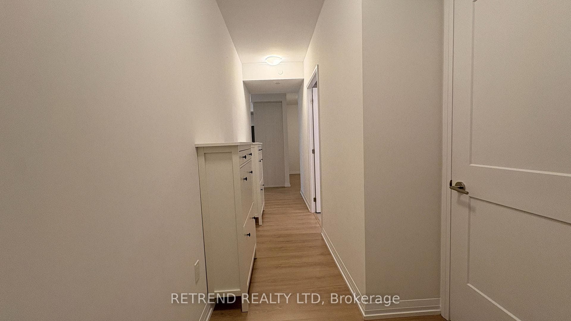 50 DUNFIELD Avenue Unit 1112 photo 2